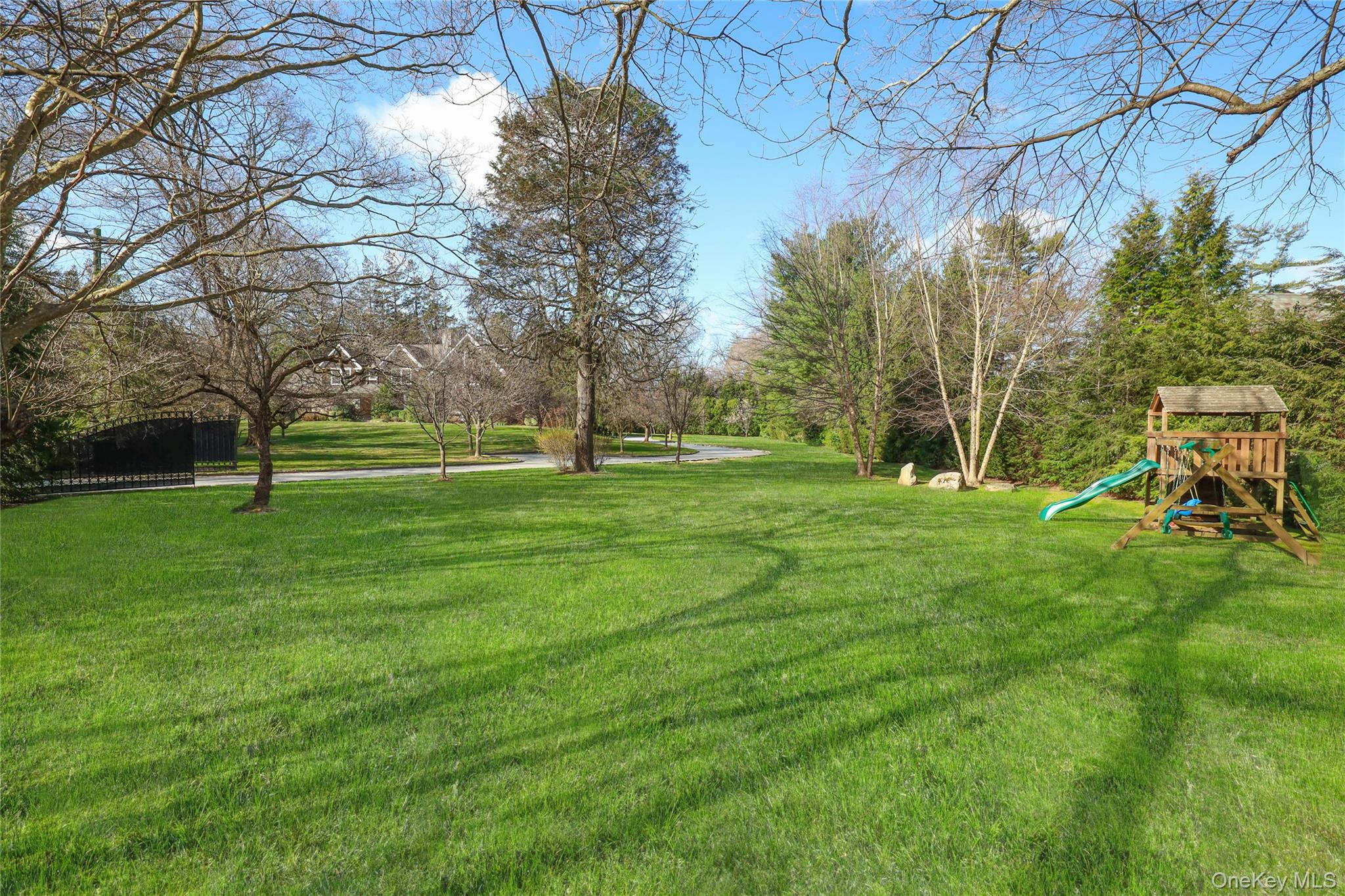 #3 photo, 59 Park Road, Scarsdale , NY 10583