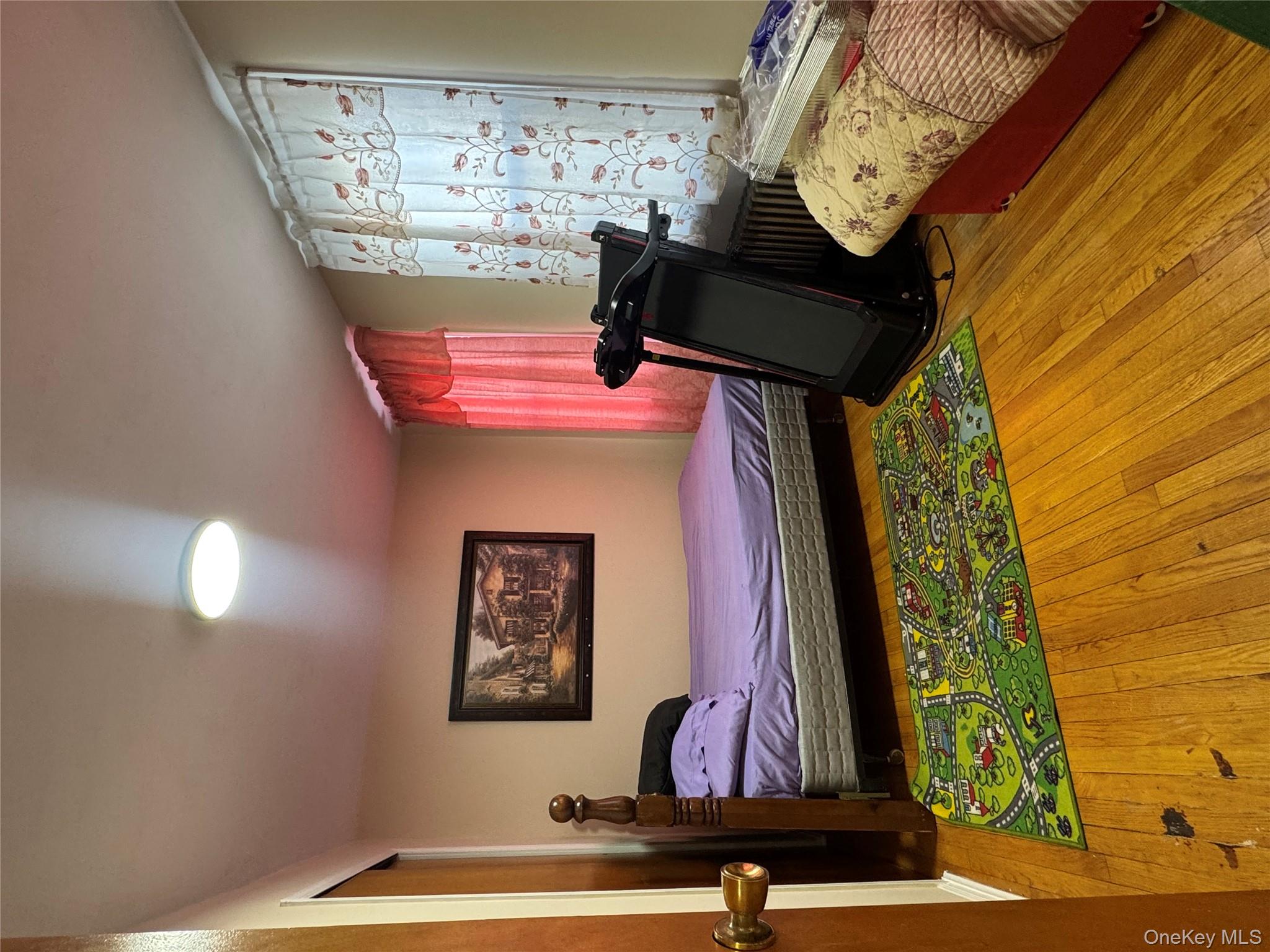 #11 photo, 690 E 240th Street, Bronx , NY 10470