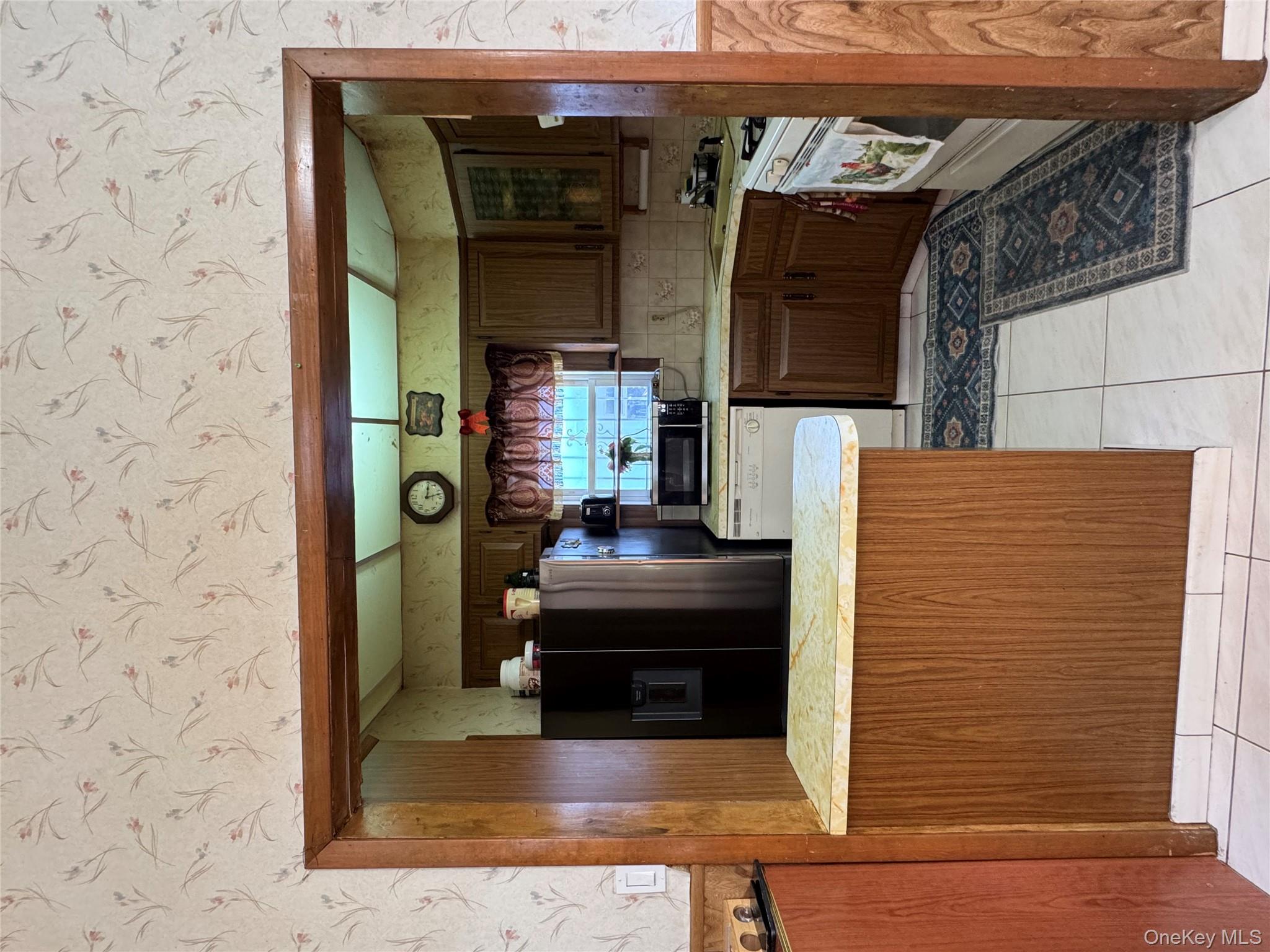 #13 photo, 690 E 240th Street, Bronx , NY 10470