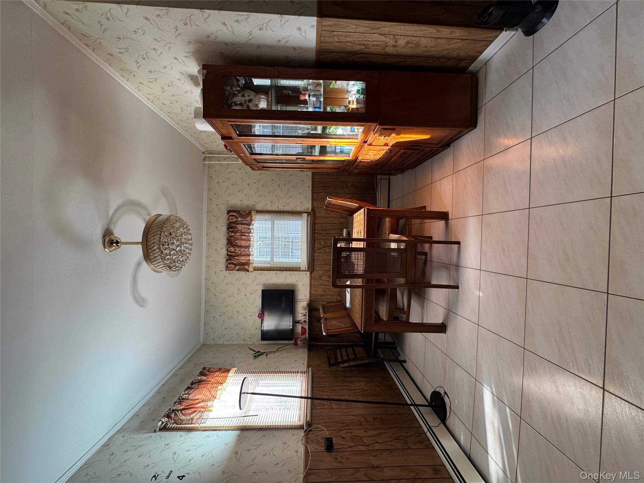 #17 photo, 690 E 240th Street, Bronx , NY 10470