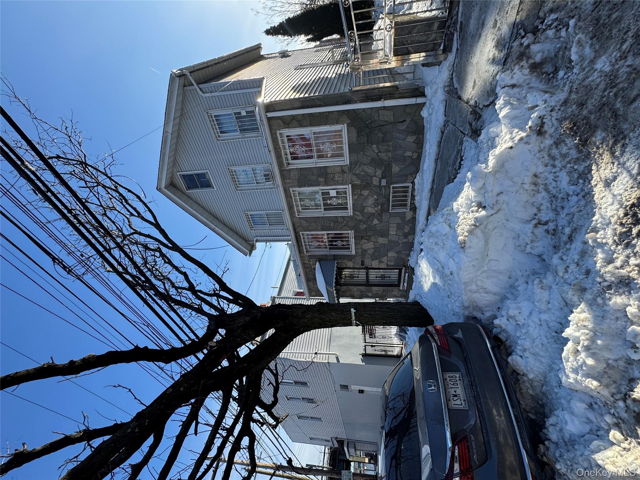 #2 photo, 690 E 240th Street, Bronx , NY 10470