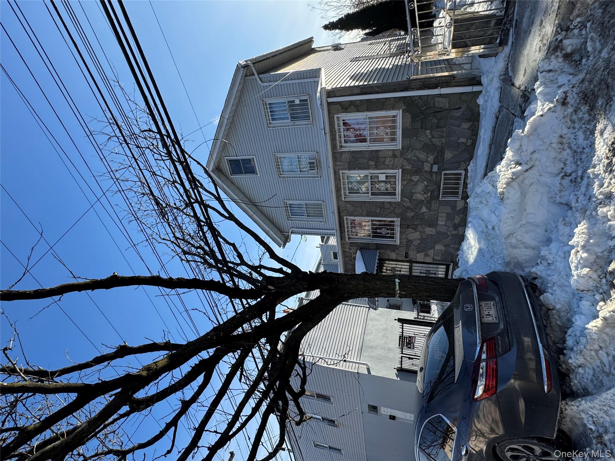 #3 photo, 690 E 240th Street, Bronx , NY 10470