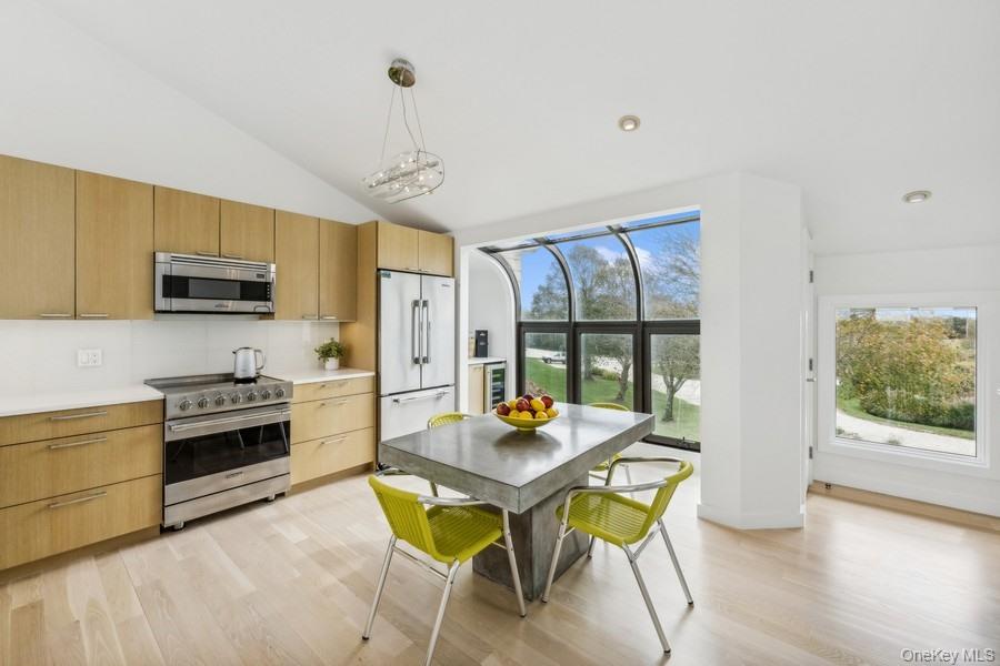 #17 photo, 21 S Fulton Dr, Montauk , NY 11954