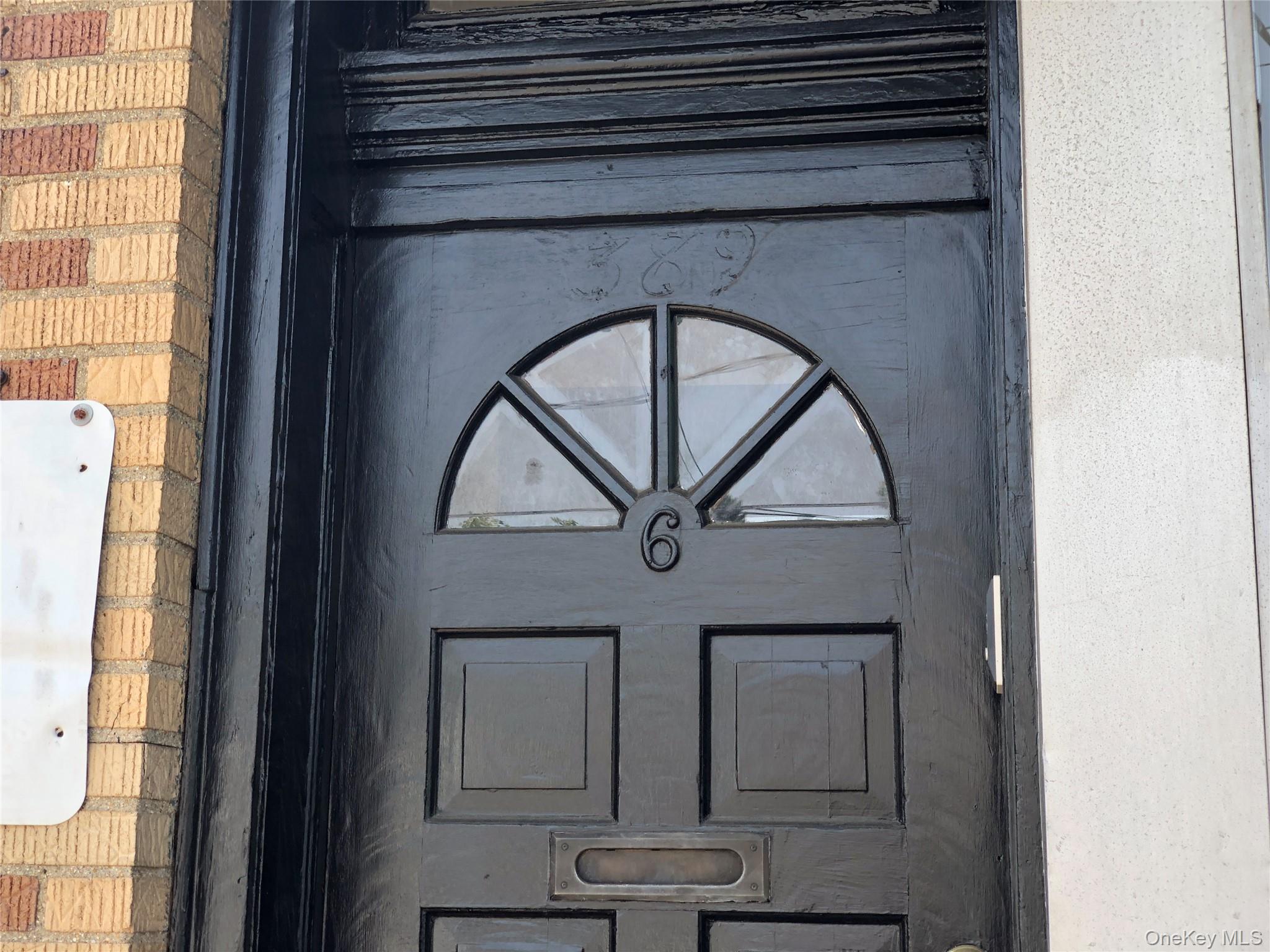 #1 photo, 6 Nassau Boulevard, Garden City South , NY 11530