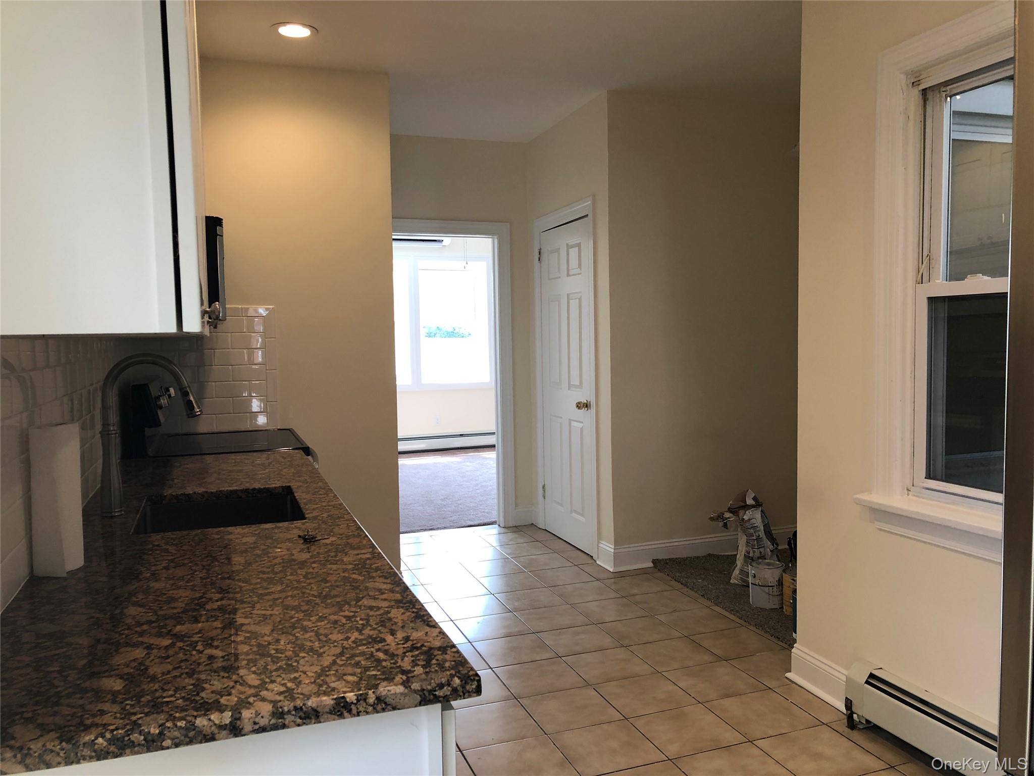 #4 photo, 6 Nassau Boulevard, Garden City South , NY 11530