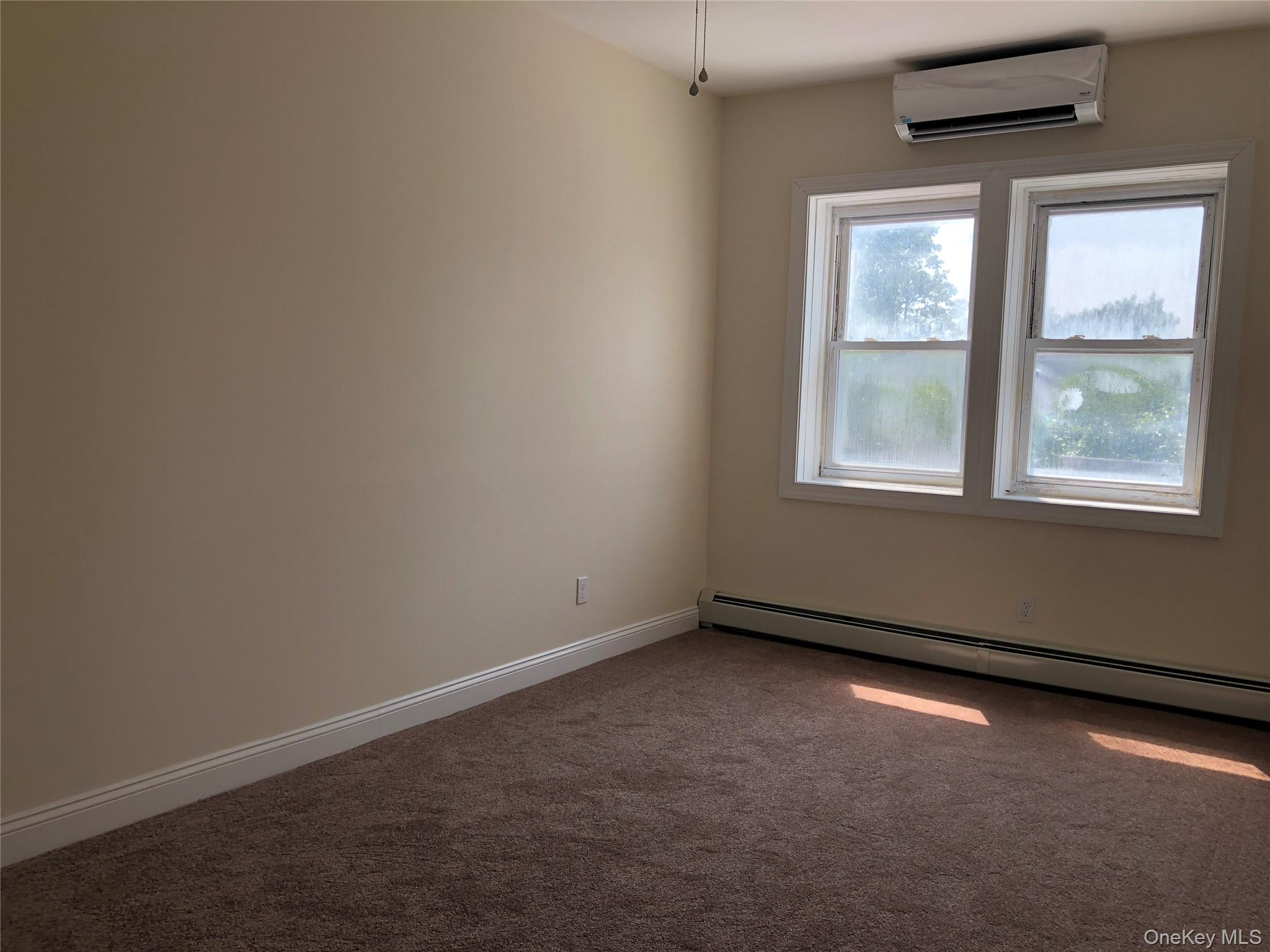 #5 photo, 6 Nassau Boulevard, Garden City South , NY 11530