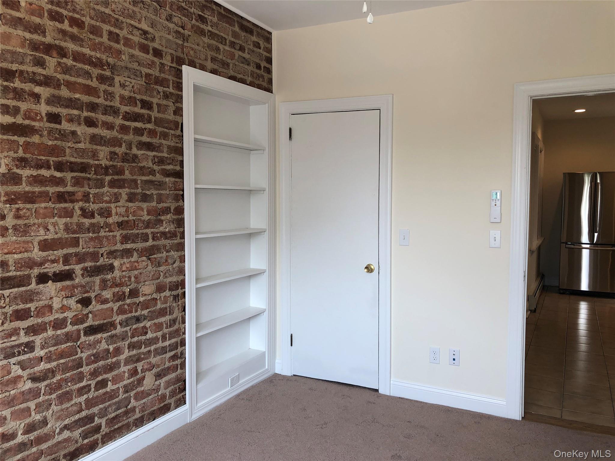 #8 photo, 6 Nassau Boulevard, Garden City South , NY 11530