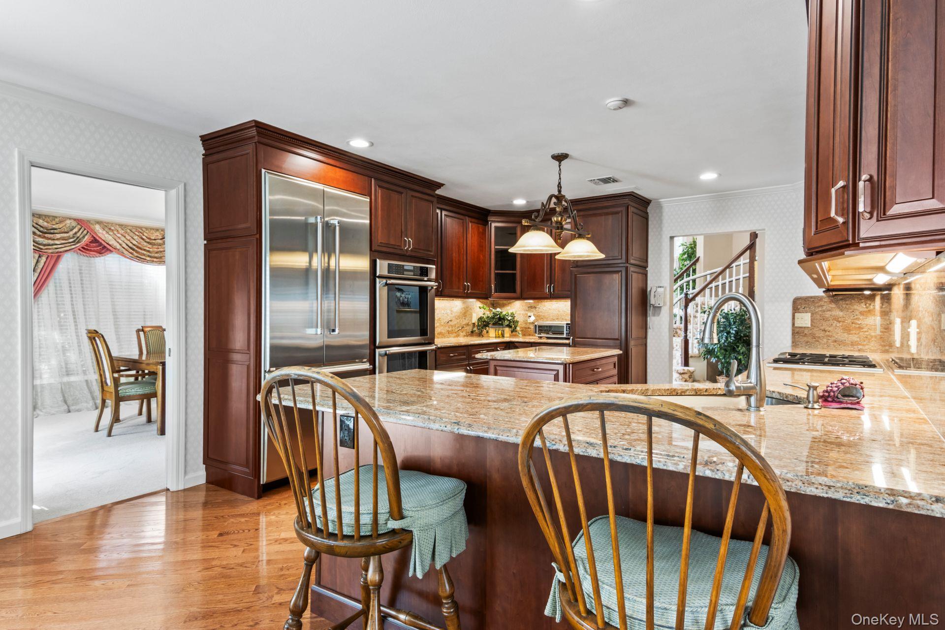 #10 photo, 77 The Woods, Commack , NY 11725