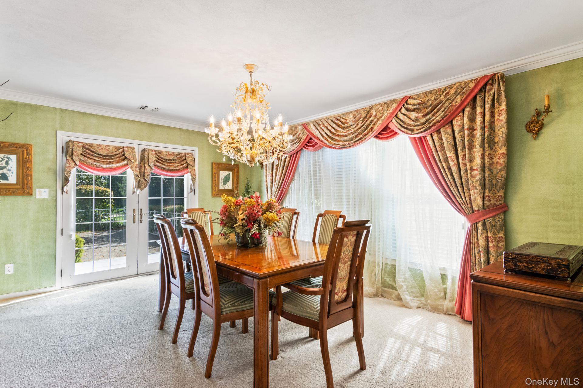 #7 photo, 77 The Woods, Commack , NY 11725