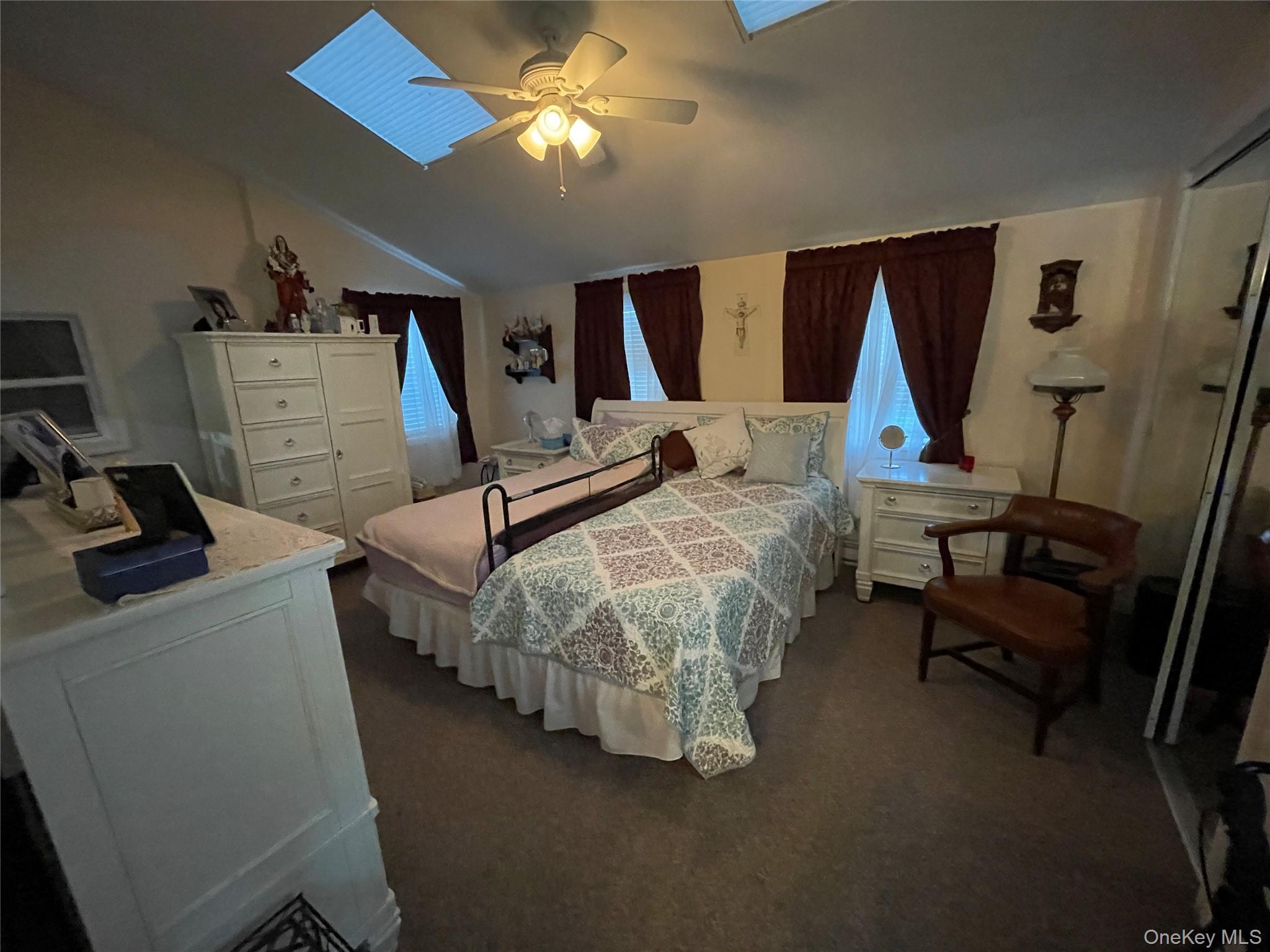 #12 photo, 1286 America Avenue, 東長島 West Babylon , NY 11704