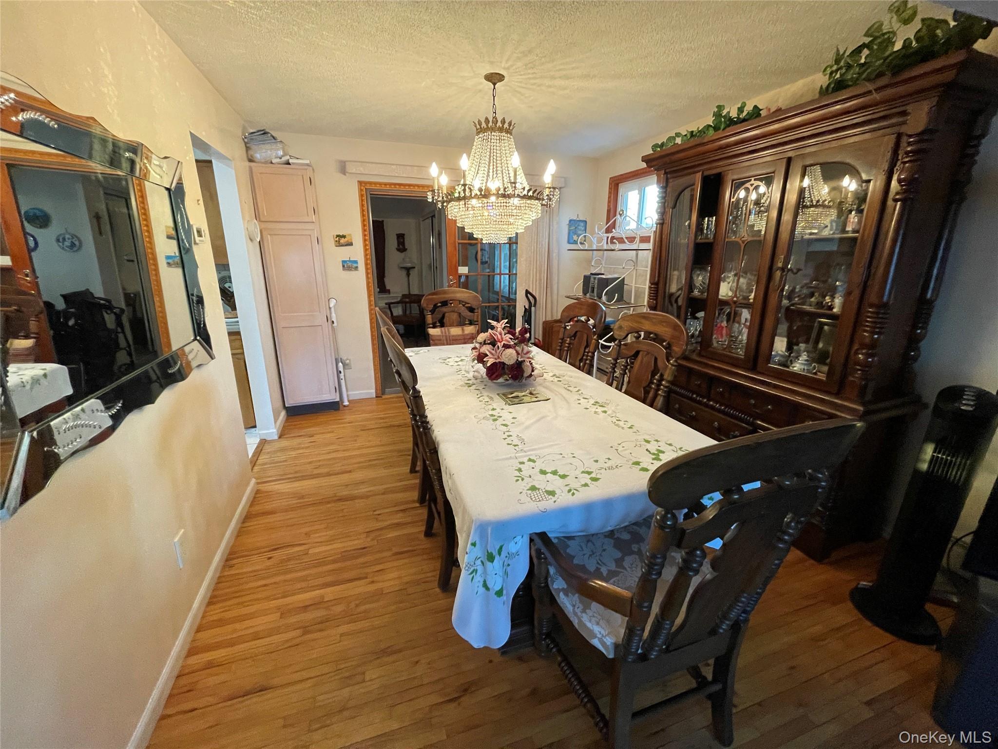 #6 photo, 1286 America Avenue, 東長島 West Babylon , NY 11704