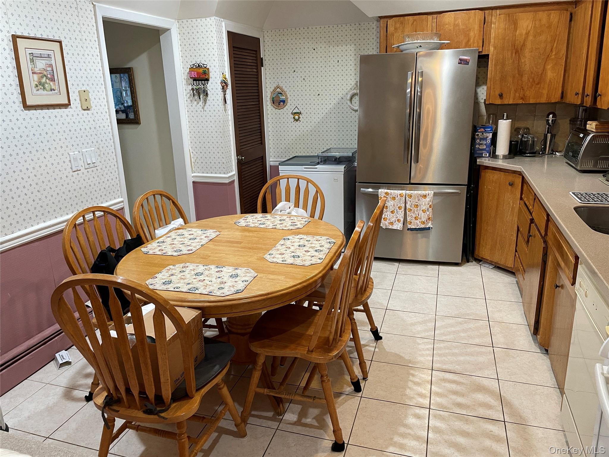 #8 photo, 1286 America Avenue, 東長島 West Babylon , NY 11704