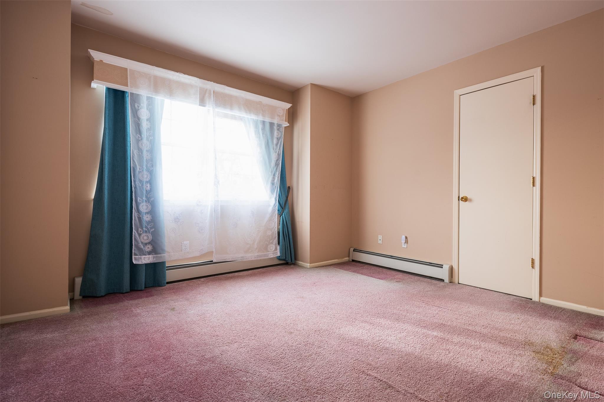 #13 photo, 125 Northgate Circle, Baiting Hollow , NY 11933