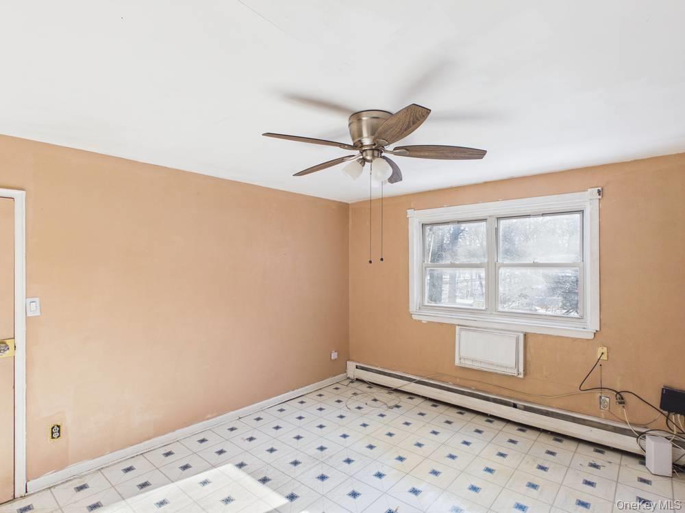 #16 photo, 1256 Allerton Avenue, Bronx , NY 10469