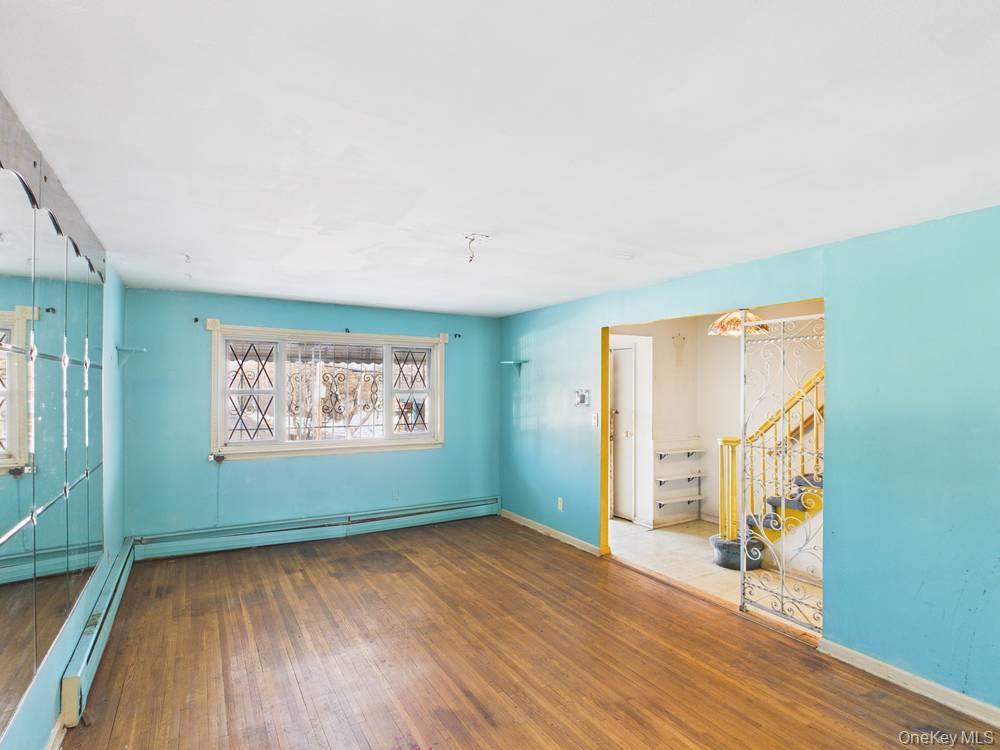 #7 photo, 1256 Allerton Avenue, Bronx , NY 10469
