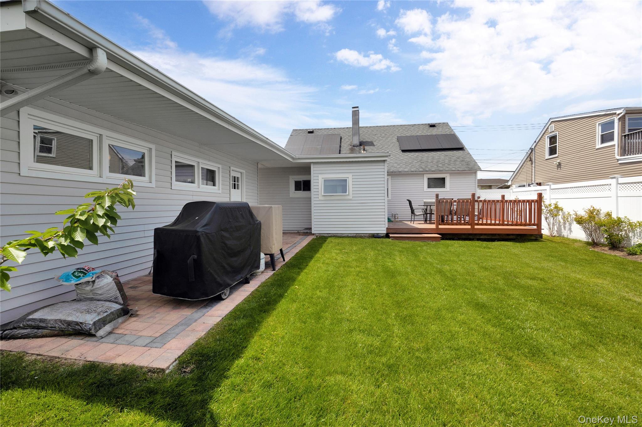 #20 photo, 161 Division Avenue, ナッソー郡 Massapequa , NY 11758