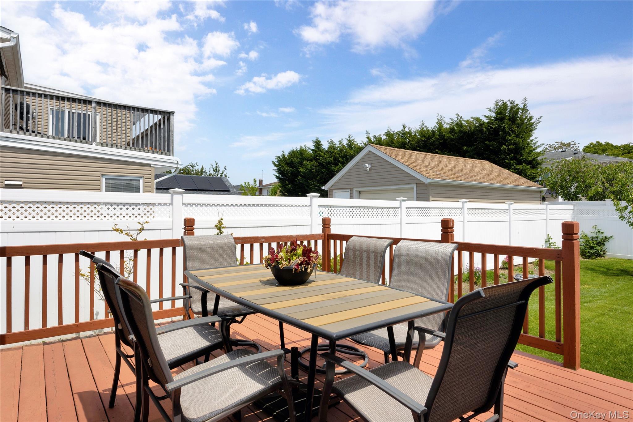 #4 photo, 161 Division Avenue, Нассау ‖ Massapequa , NY 11758