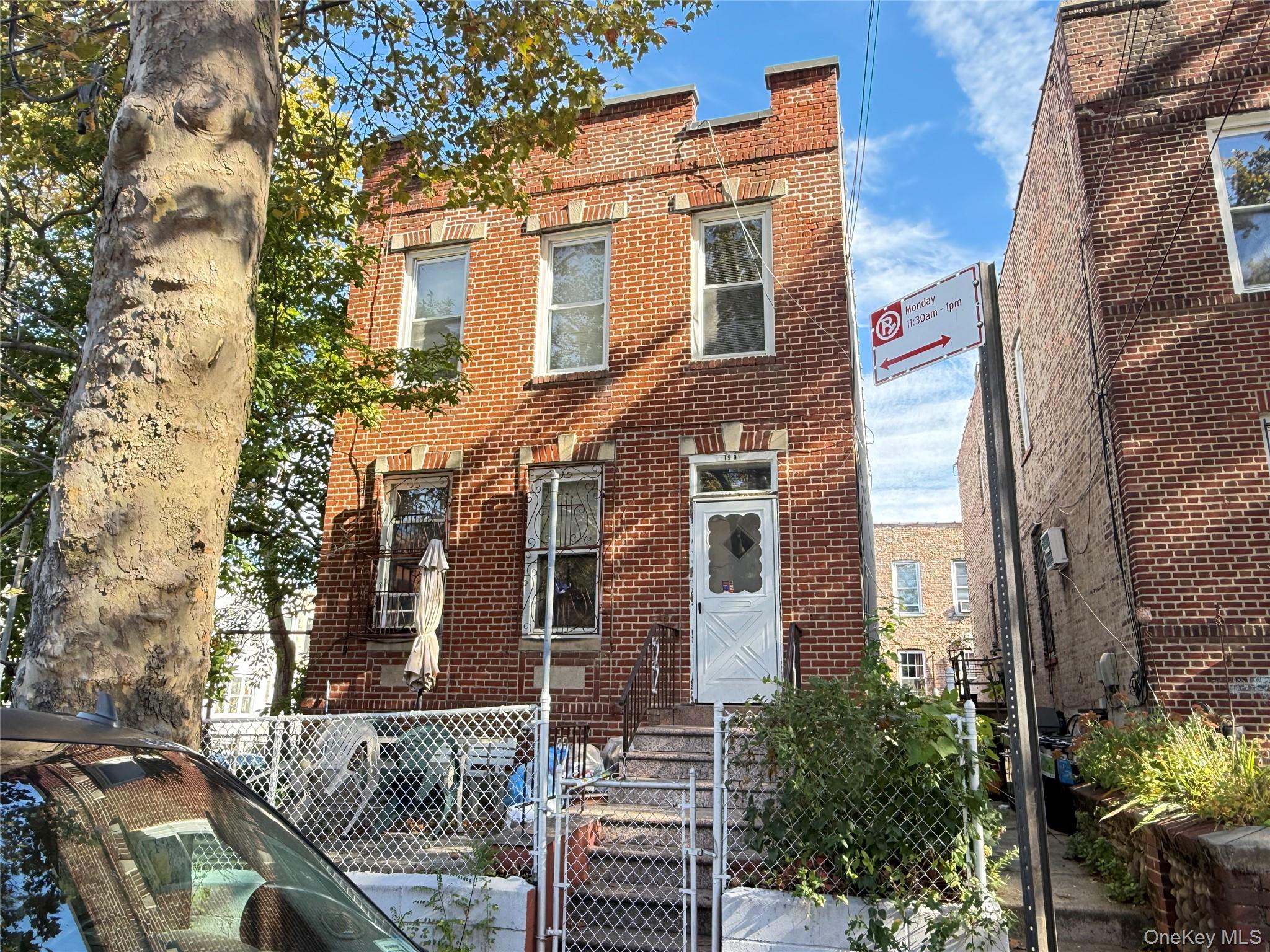 #1 photo, 1901 21st Road, קווינס Astoria , NY 11105