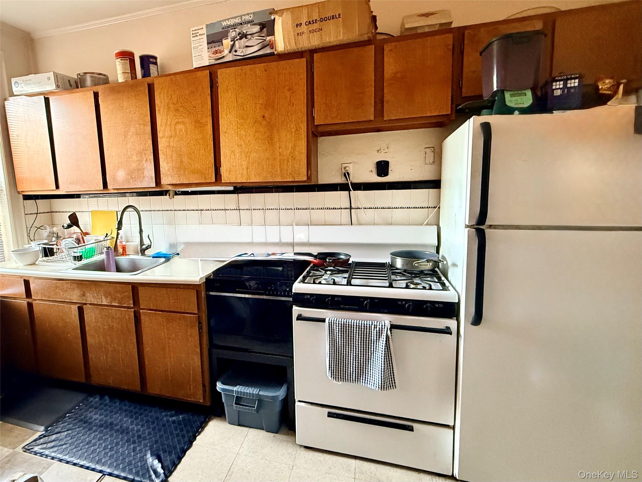 #8 photo, 1901 21st Road, קווינס Astoria , NY 11105