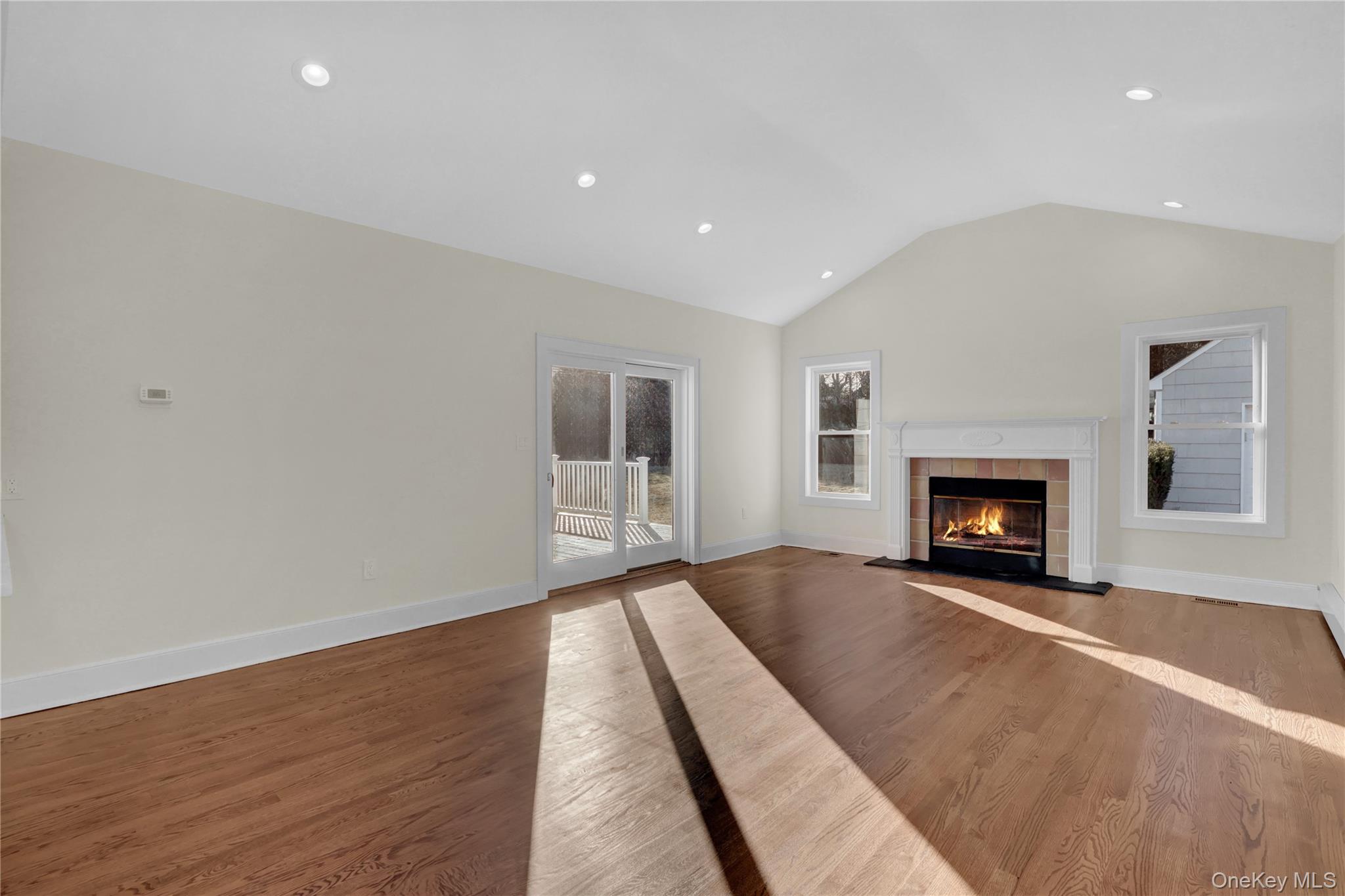 #11 photo, 283 W Neck Road, Huntington , NY 11743