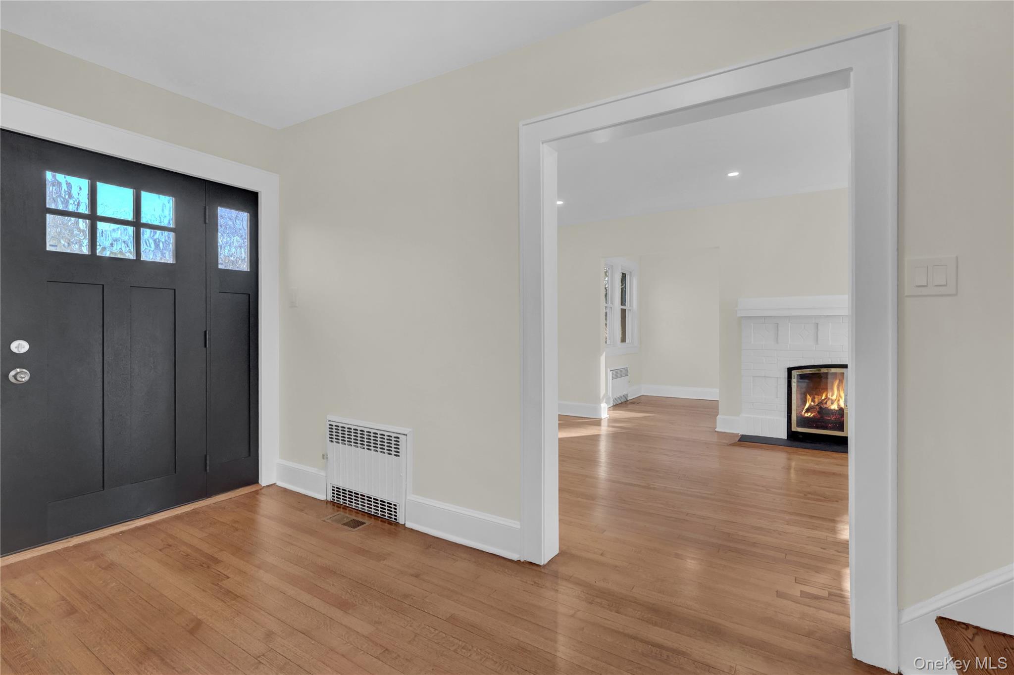 #3 photo, 283 W Neck Road, Huntington , NY 11743