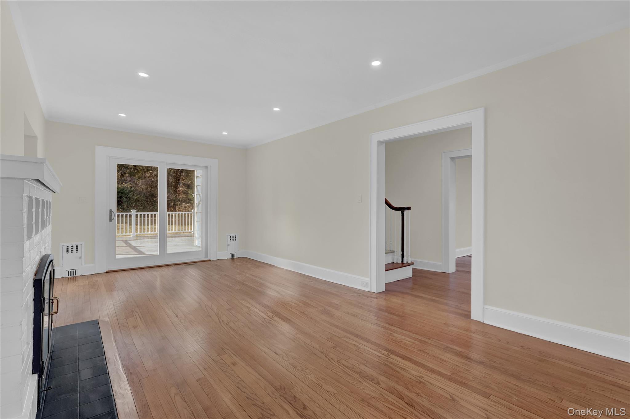 #6 photo, 283 W Neck Road, Huntington , NY 11743