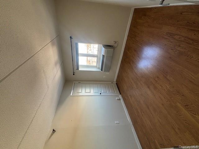 #18 photo, 205 Mineola Boulevard, Mineola , NY 11501