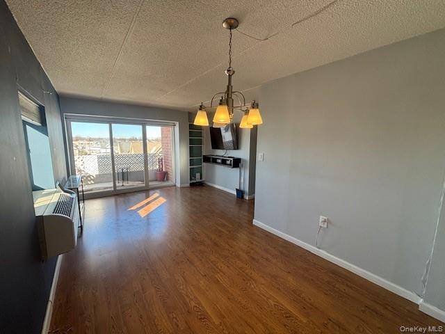 #6 photo, 205 Mineola Boulevard, Mineola , NY 11501