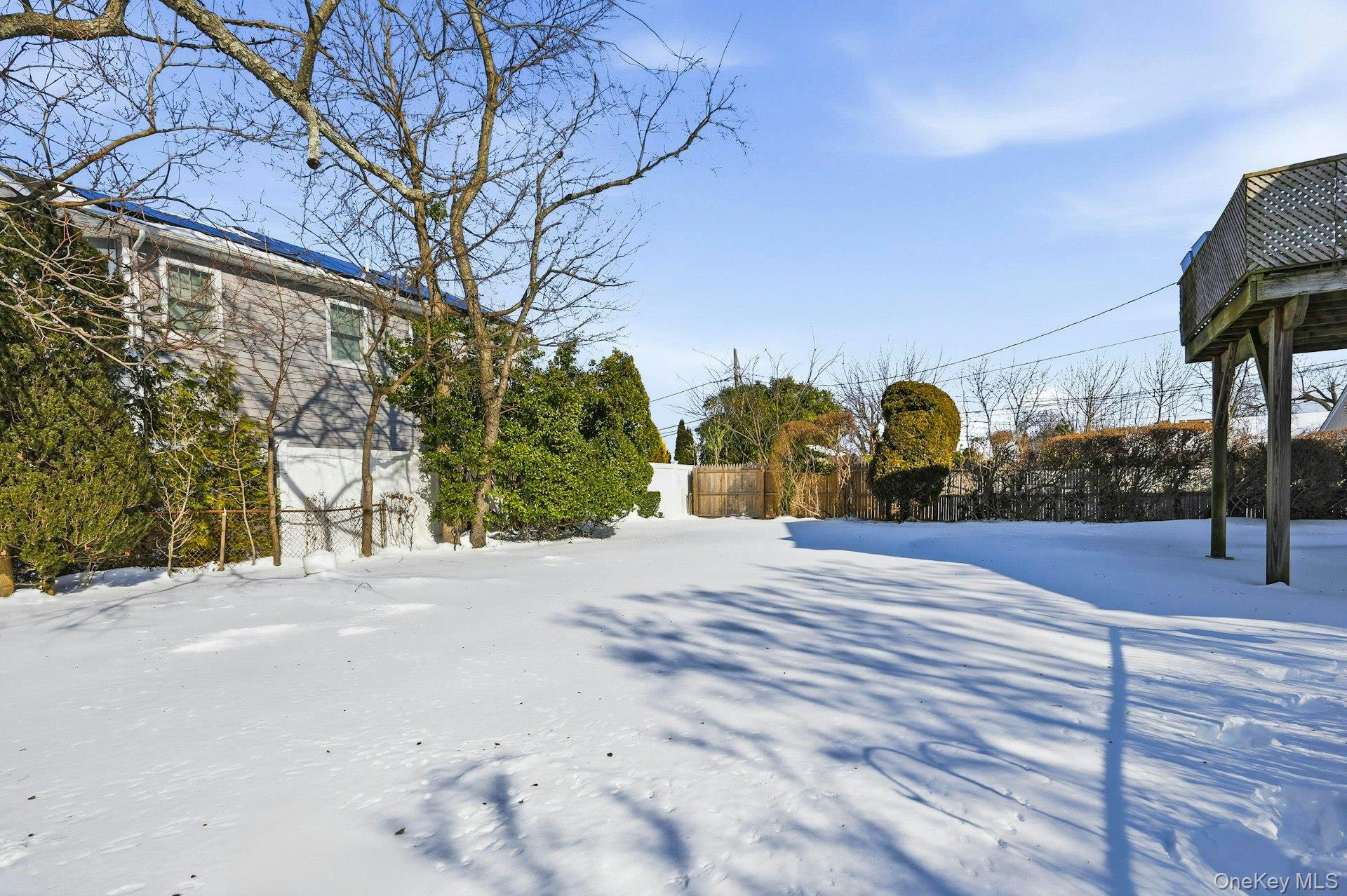 #3 photo, 111 King Street, हिक्सविले Hicksville , NY 11801