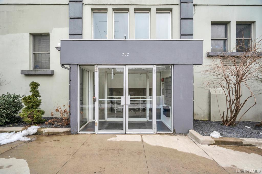 #4 photo, 202 Main Street, Port Jefferson , NY 11777