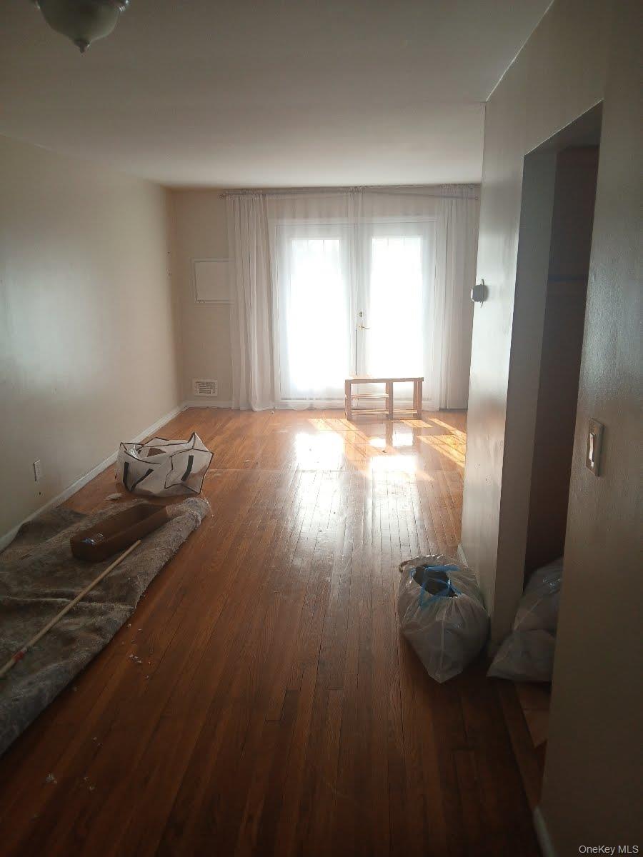 #11 photo, 255-29 149th Road, Rosedale , NY 11422