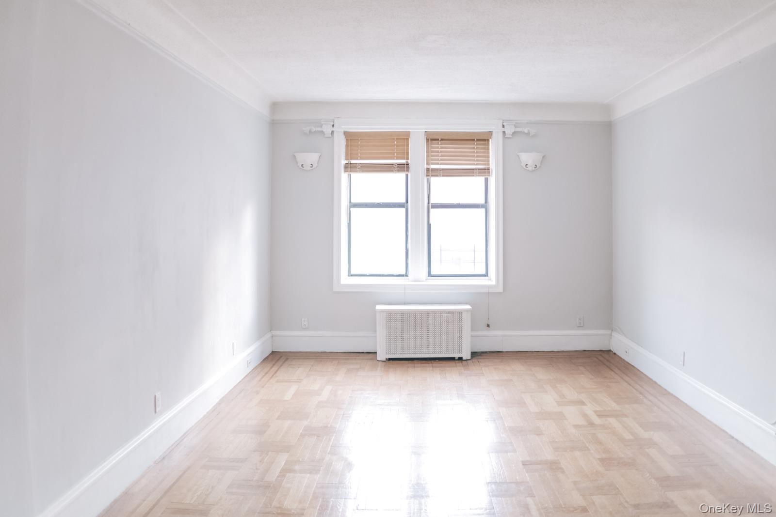 #5 photo, 50-05 43 Ave, Woodside , NY 11377