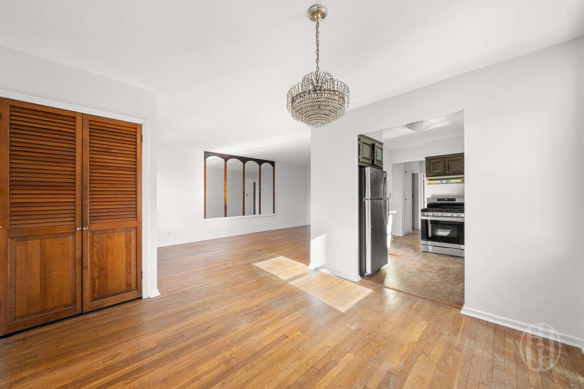 #4 photo, 24-29 78th Street, East Elmhurst , NY 11370