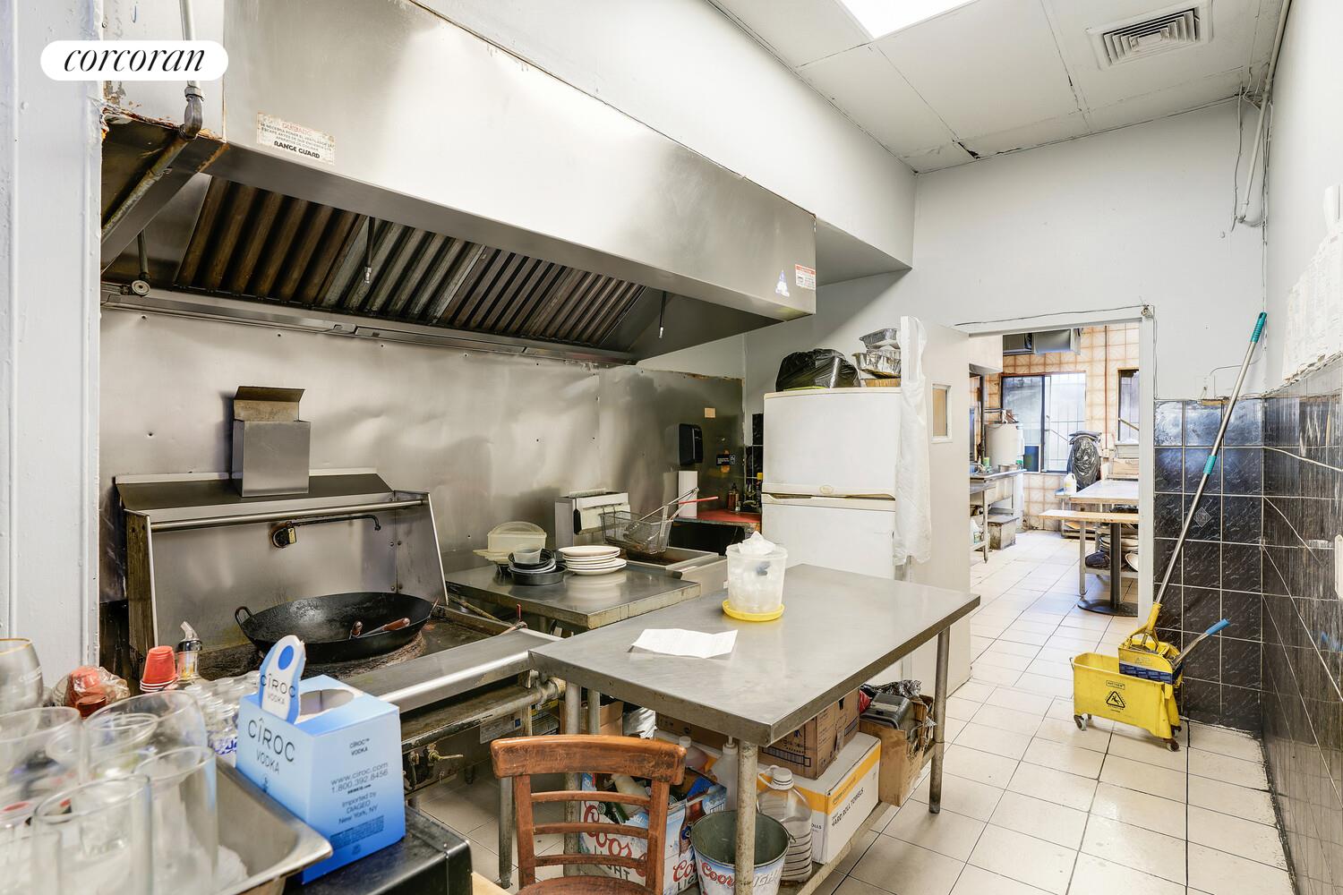 #7 photo, 180-18 HILLSIDE Avenue, Hollis , NY 11432