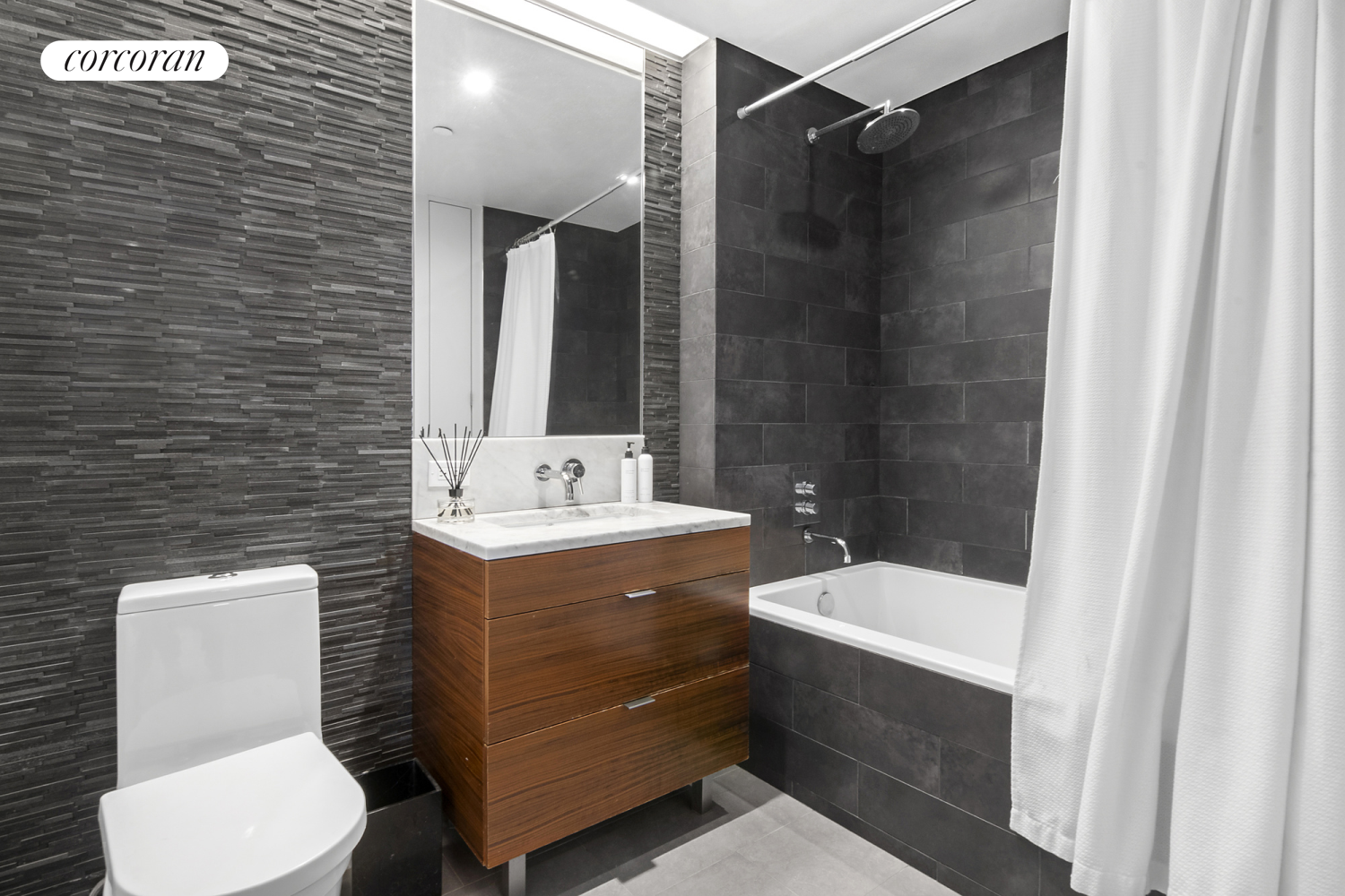 #5 photo, Brooklyn, DUMBO , NY 11201