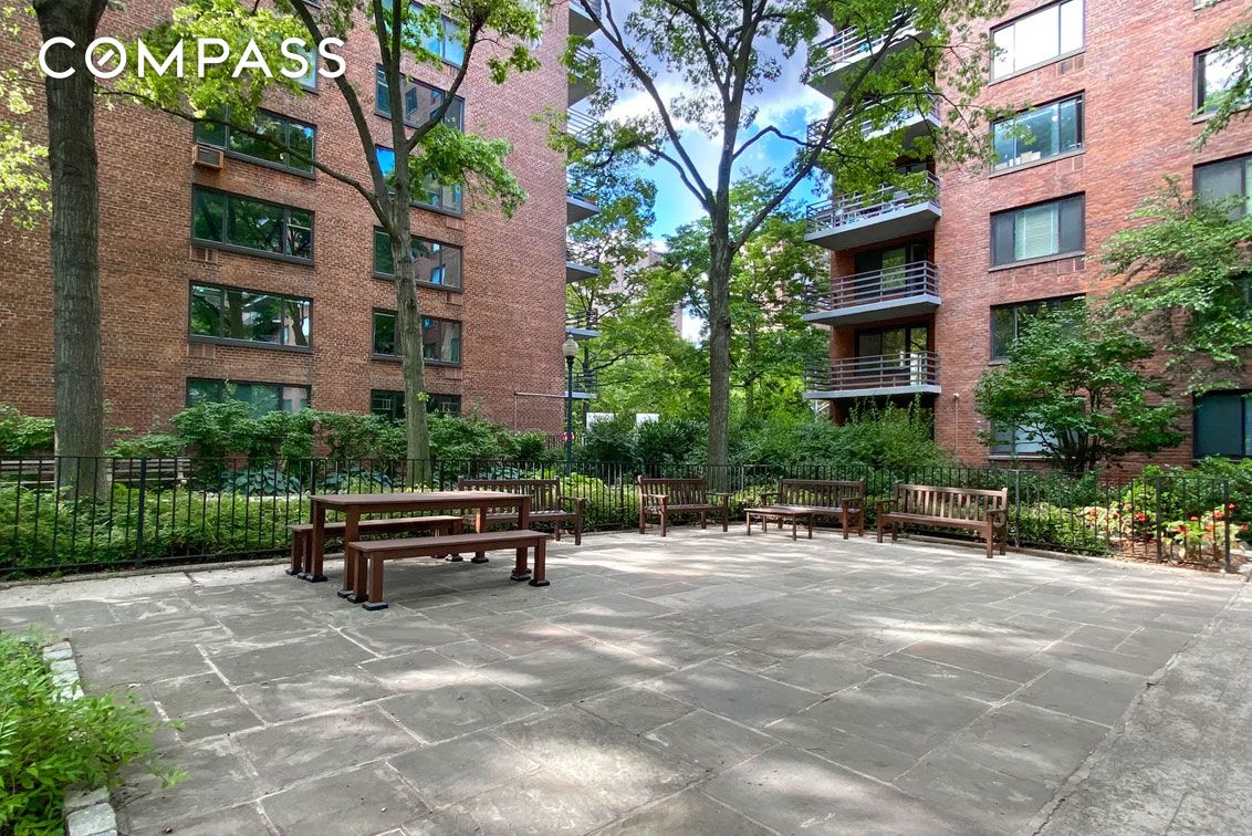 #8 photo, 392 Central Park W, Upper West Side , NY 10025