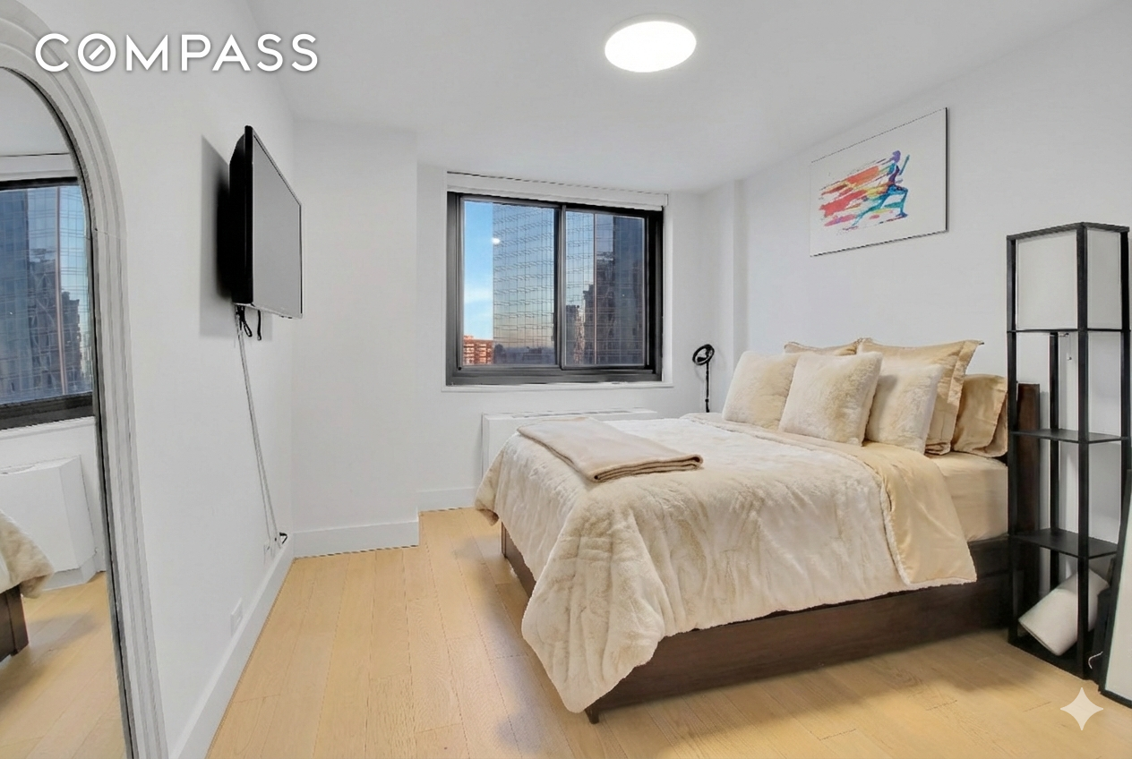 #8 photo, New York City, Hell's Kitchen , NY 10019