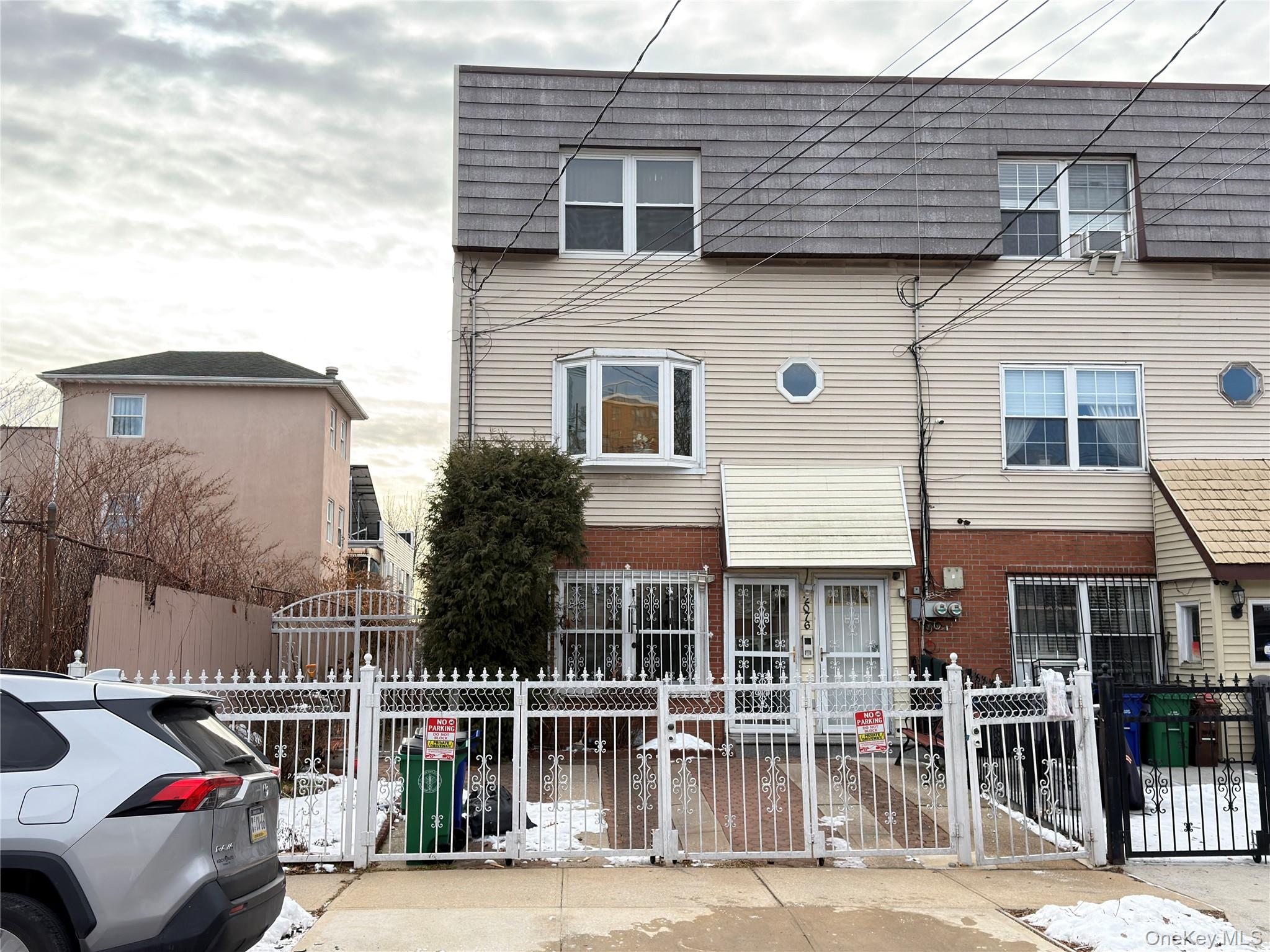 #2 photo, 2076 Caesar Place, Bronx , NY 10473