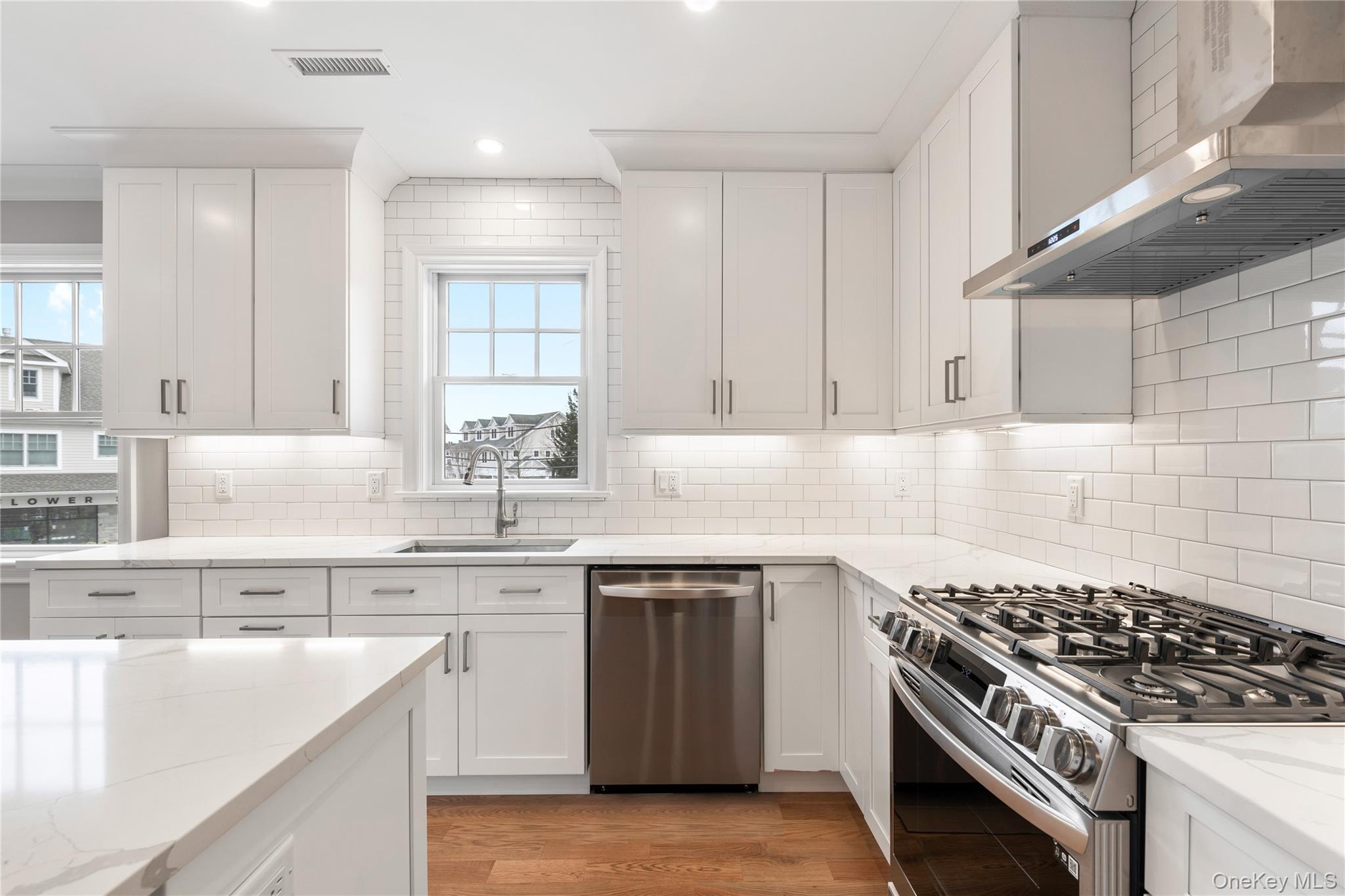 #4 photo, 280 Purchase Street, Rye , NY 10580