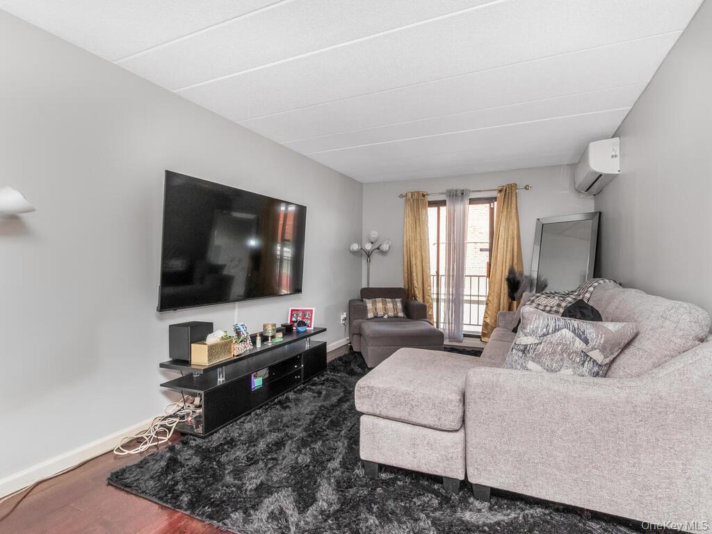 #2 photo, 10813 Seaview Avenue, Brooklyn , NY 11236