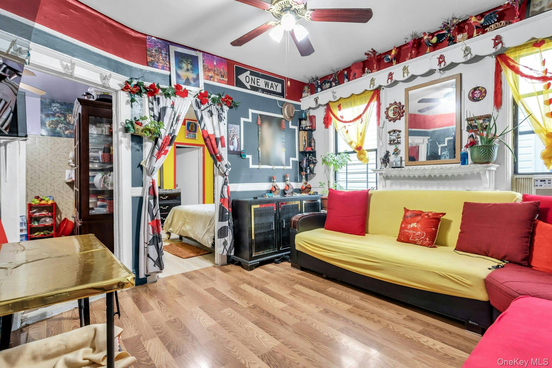 #11 photo, 3223 95th Street, एल्महर्स्ट East Elmhurst , NY 11369