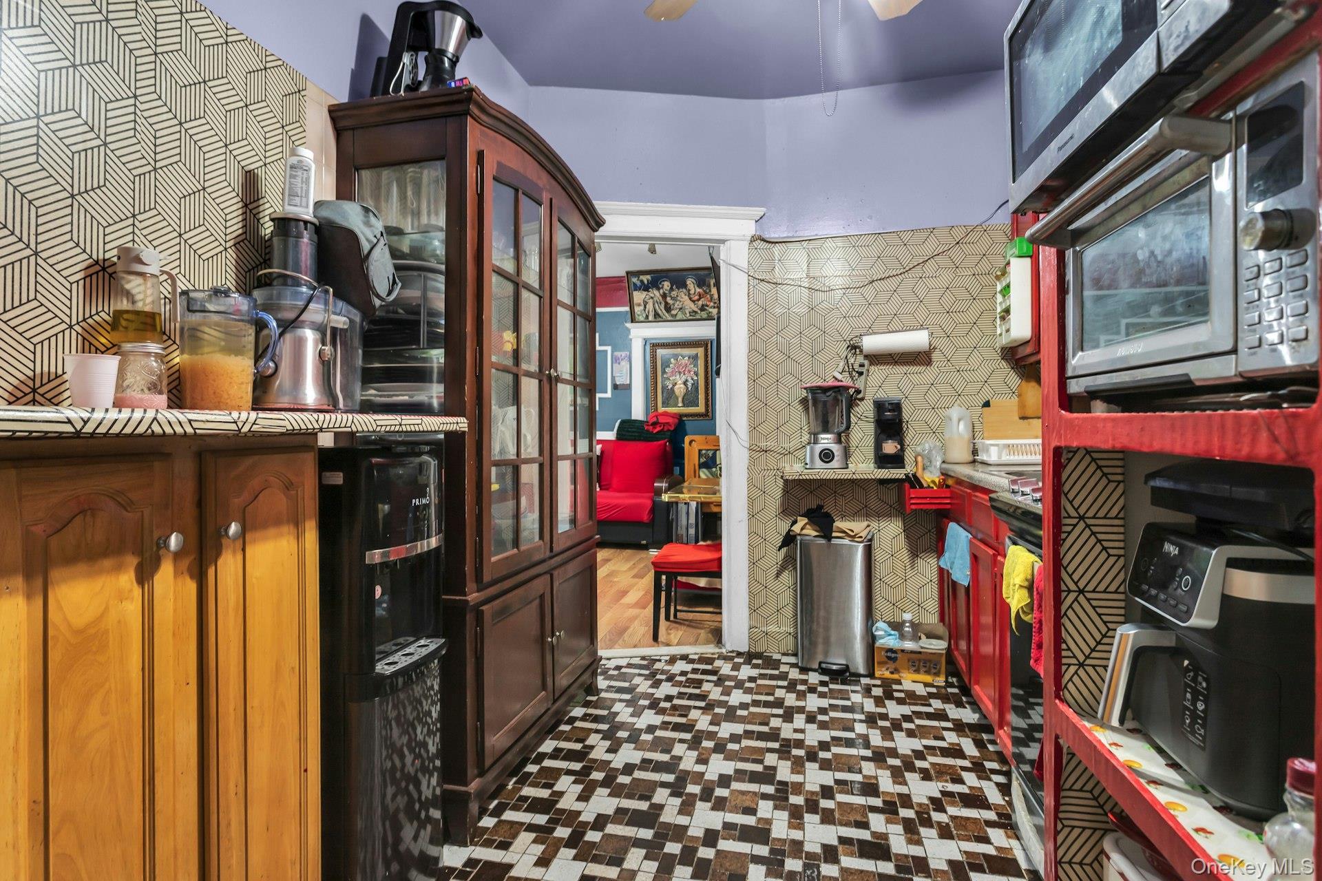 #13 photo, 3223 95th Street, एल्महर्स्ट East Elmhurst , NY 11369