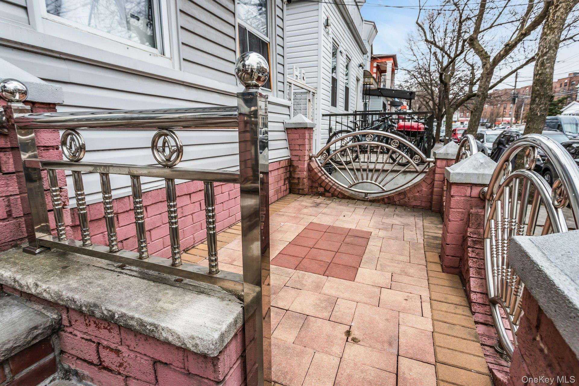 #3 photo, 3223 95th Street, एल्महर्स्ट East Elmhurst , NY 11369