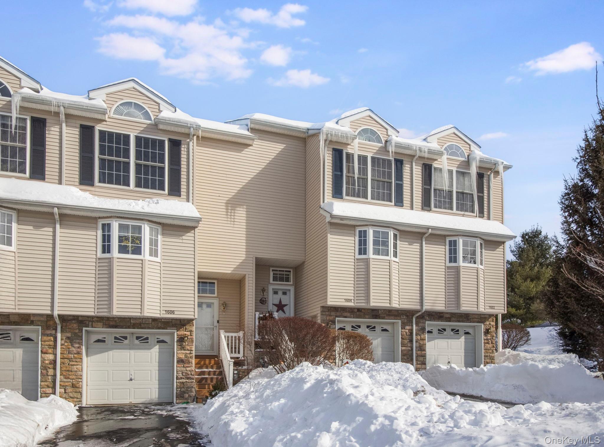 #1 photo, 1604 Pondview Loop, Wappingers Falls , NY 12590