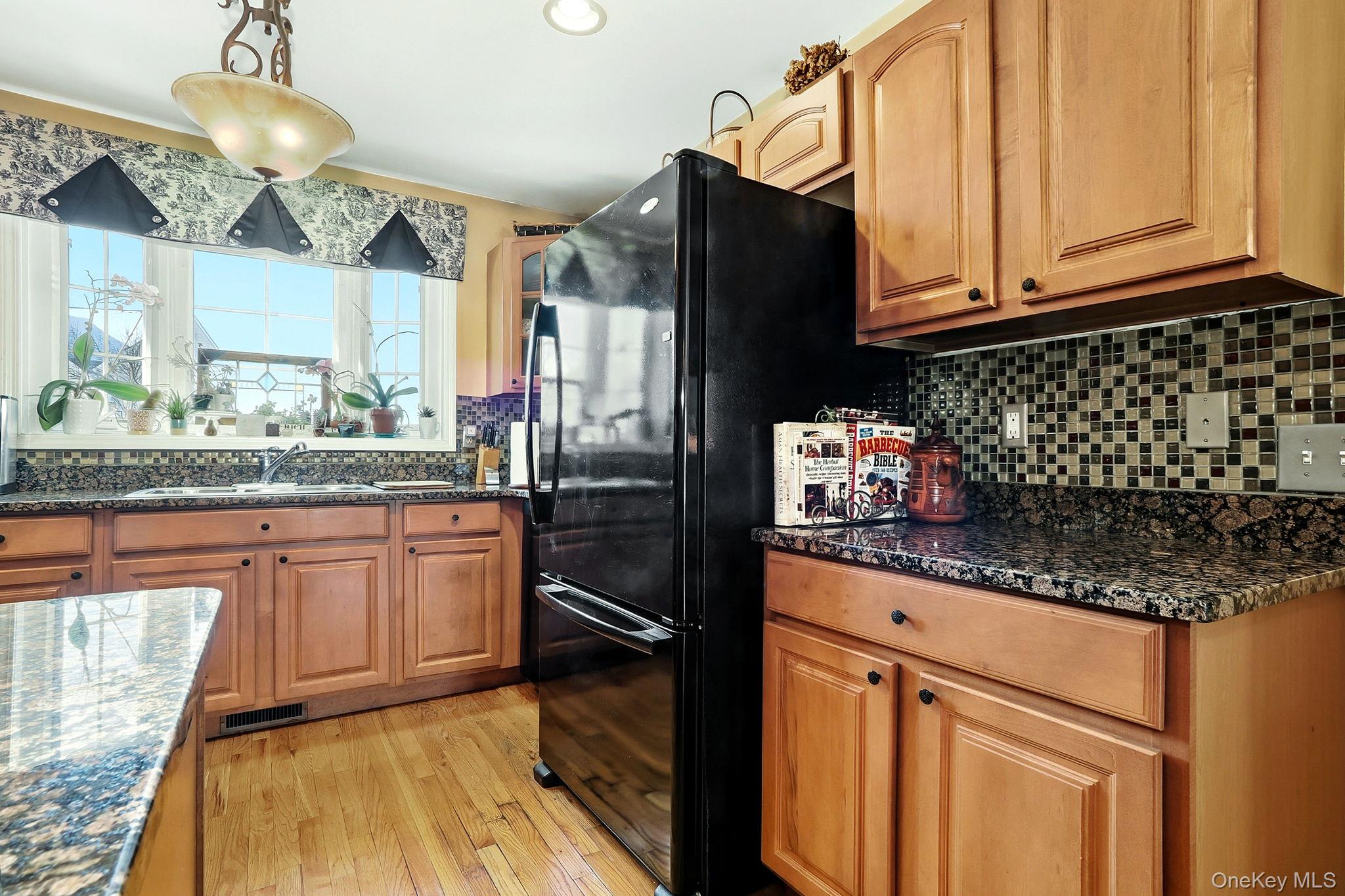 #14 photo, 1604 Pondview Loop, Wappingers Falls , NY 12590