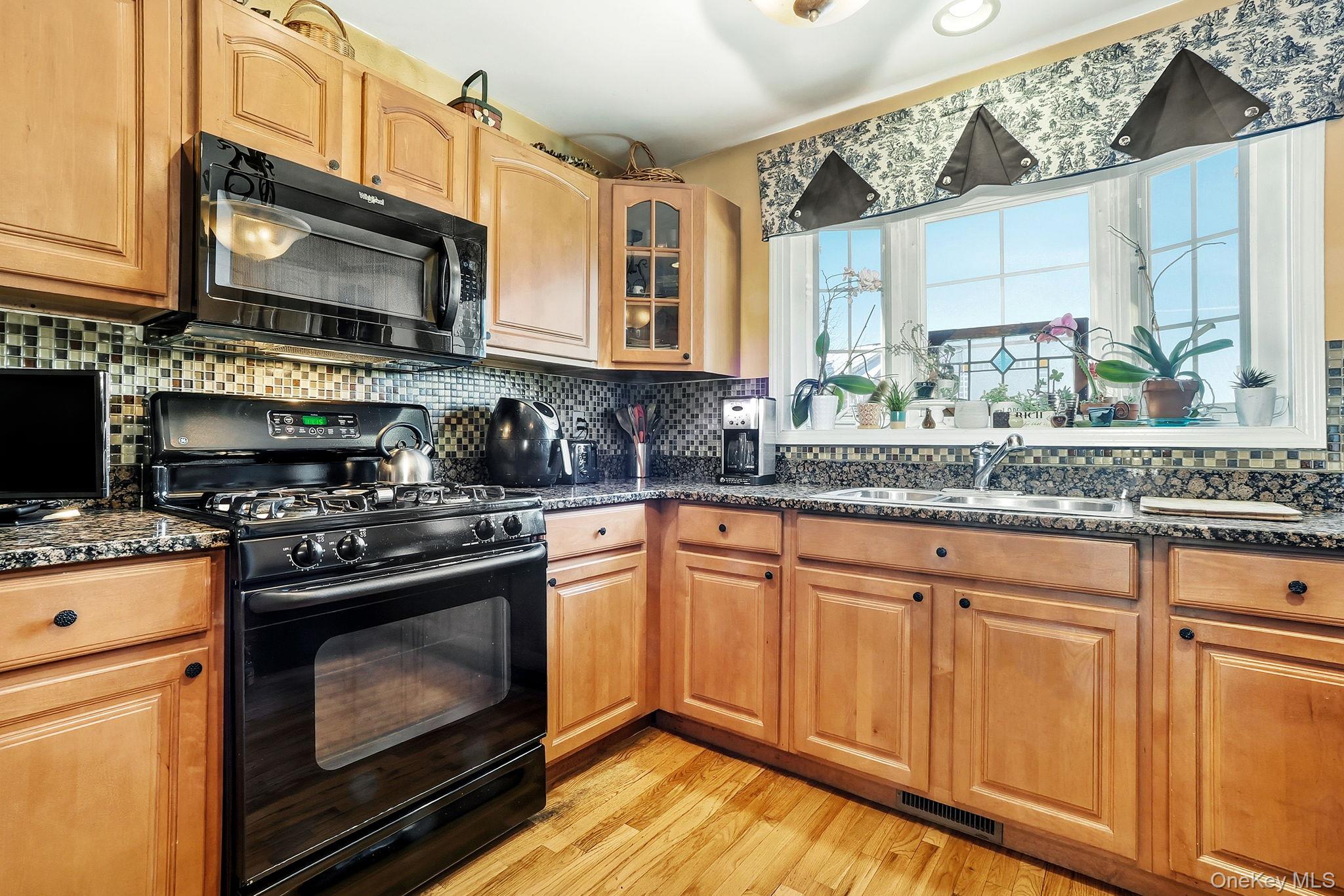 #15 photo, 1604 Pondview Loop, Wappingers Falls , NY 12590