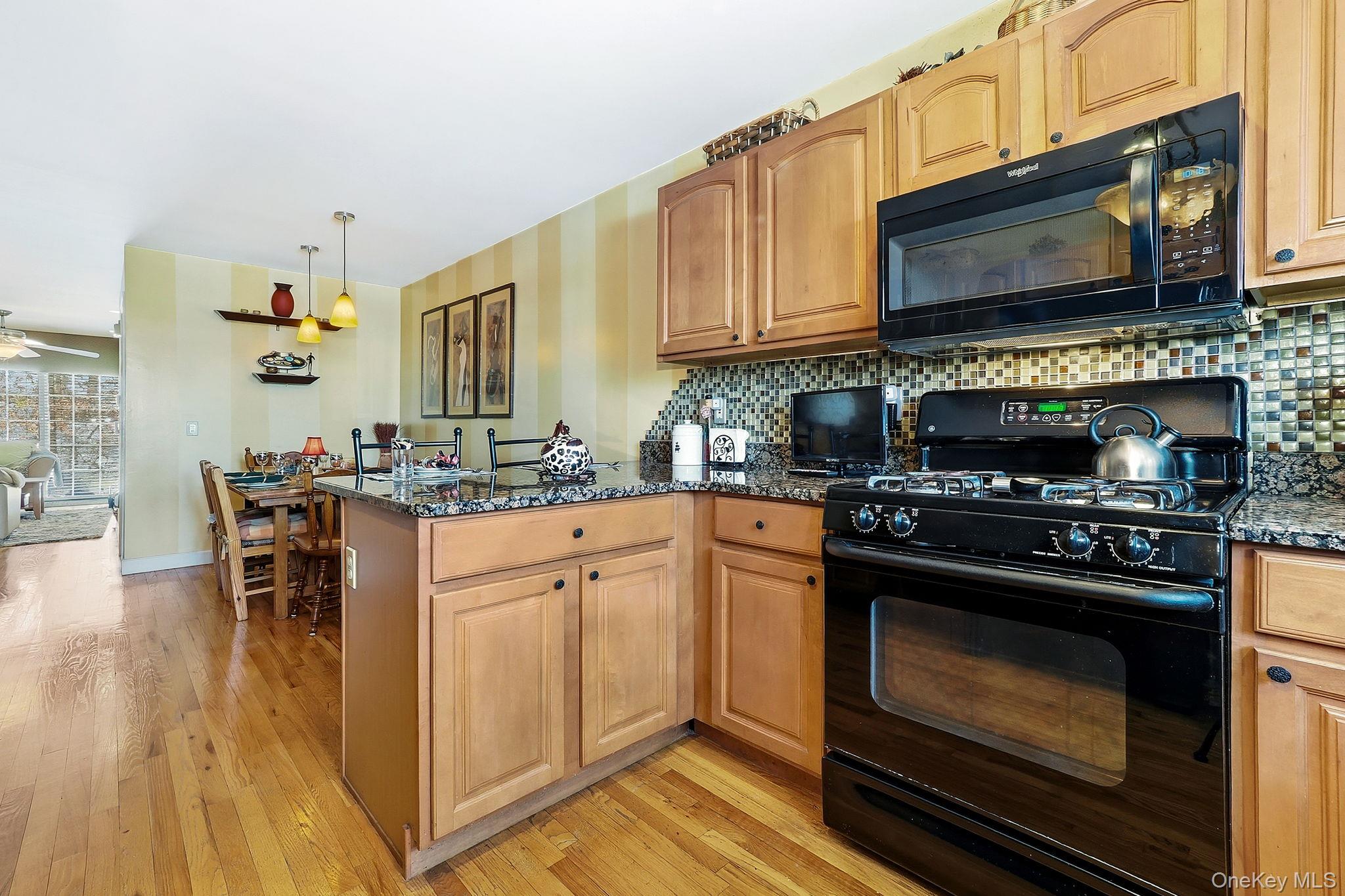 #16 photo, 1604 Pondview Loop, Wappingers Falls , NY 12590