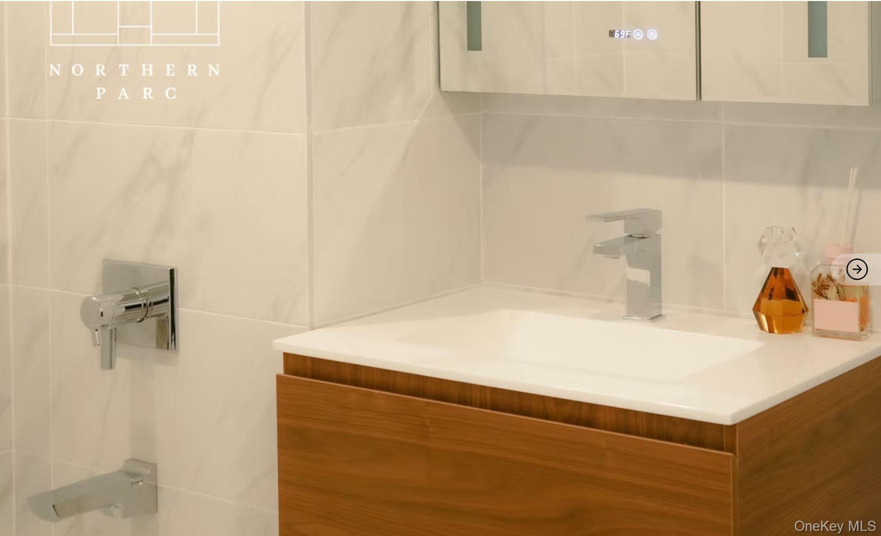 #12 photo, 144-49 Northern Boulevard, 法拉盛 Flushing , NY 11354