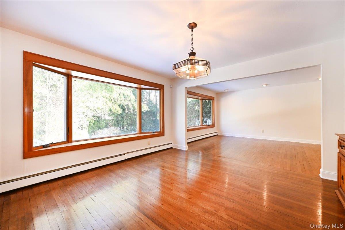 #17 photo, 5 Mannetto Hill Road, Huntington , NY 11743