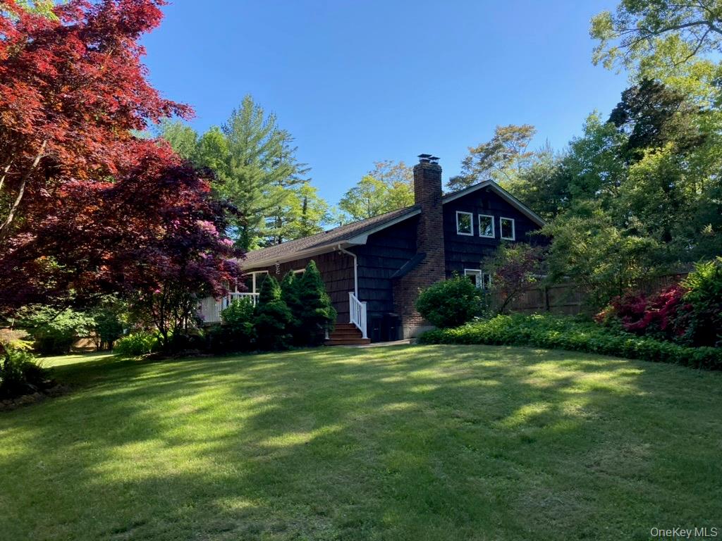 #3 photo, 5 Mannetto Hill Road, Huntington , NY 11743